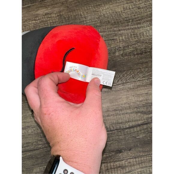 Disney Squishmallows Christmas 8" Mickey Mouse Santa - Picture 4 of 4